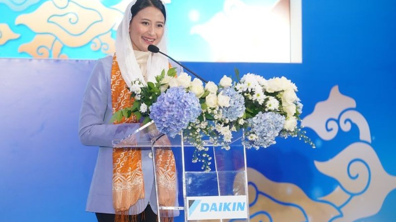 Peresmian pabrik AC Daikin di Cikarang diharapkan dapat meningkatkan ekspor Indonesia, terutama pada tahun 2027 dengan target ekspor ke Filipina.