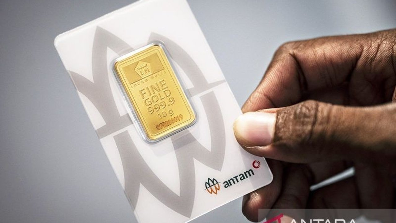 Harga Emas Antam Turun Rp20.000 per Gram, Kini Rp1,871 Juta