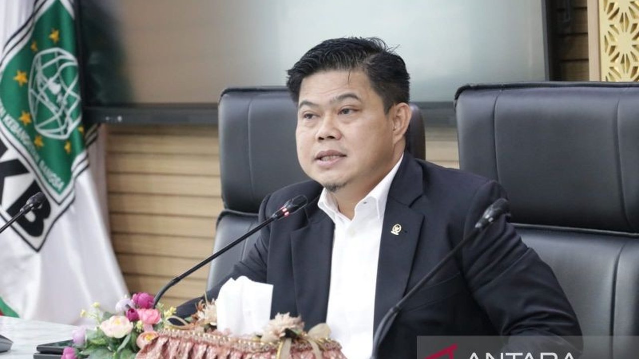 Penunjukan Cak Imin sebagai perwakilan Indonesia dalam pelantikan Paus Leo XIV di Vatikan menuai apresiasi, dinilai tepat karena latar belakangnya yang pluralis.