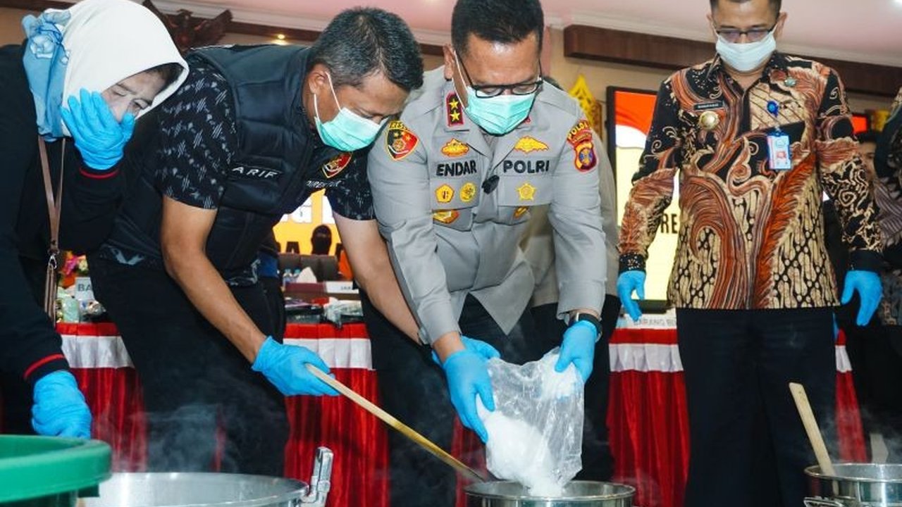 Polda Kaltim Sita 98 Ton Sabu dan 2,8 Kg Ganja, 767 Tersangka Ditangkap!