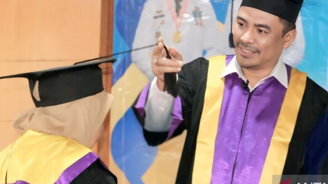 45 Lansia OKU Selatan Wisuda Setelah Ikuti Program Sekolah Lansia