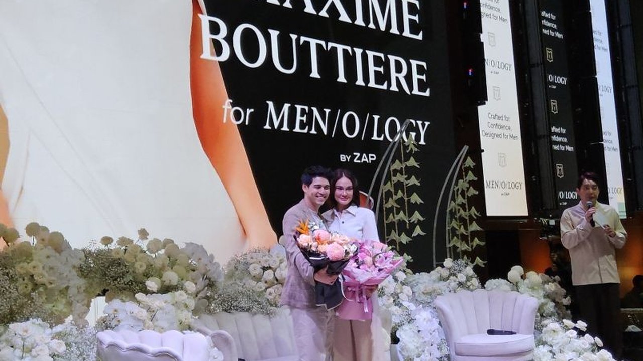 Pasangan Luna Maya dan Maxime Bouttier akan menggelar resepsi pernikahan di Jakarta pada akhir Juli 2025 untuk merayakan pernikahan mereka dengan teman dan kolega yang tidak dapat hadir di Bali.
