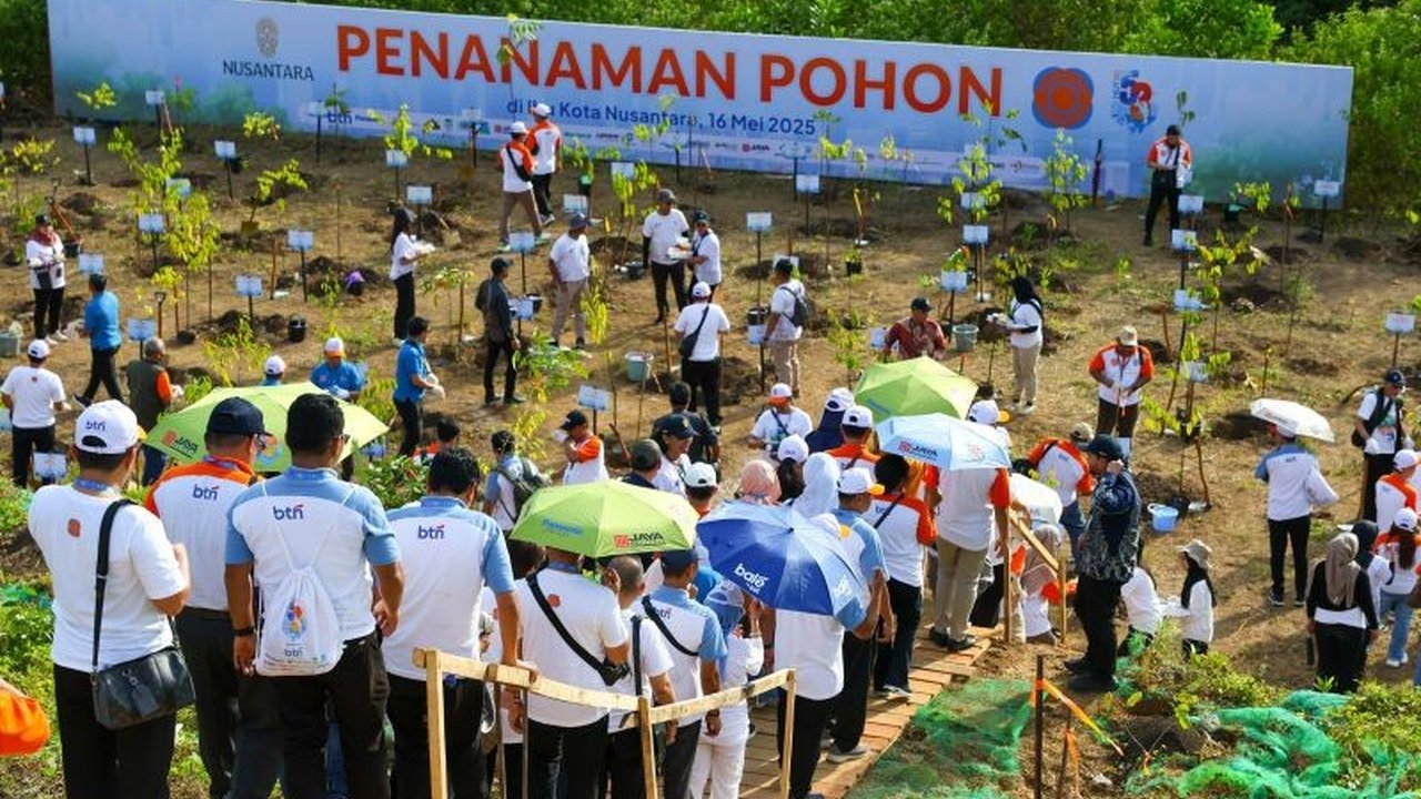 Otorita IKN mengkampanyekan penanaman pohon sebagai kebiasaan baru bagi warga dan investor untuk mewujudkan IKN sebagai kota hutan yang hijau dan berkelanjutan.