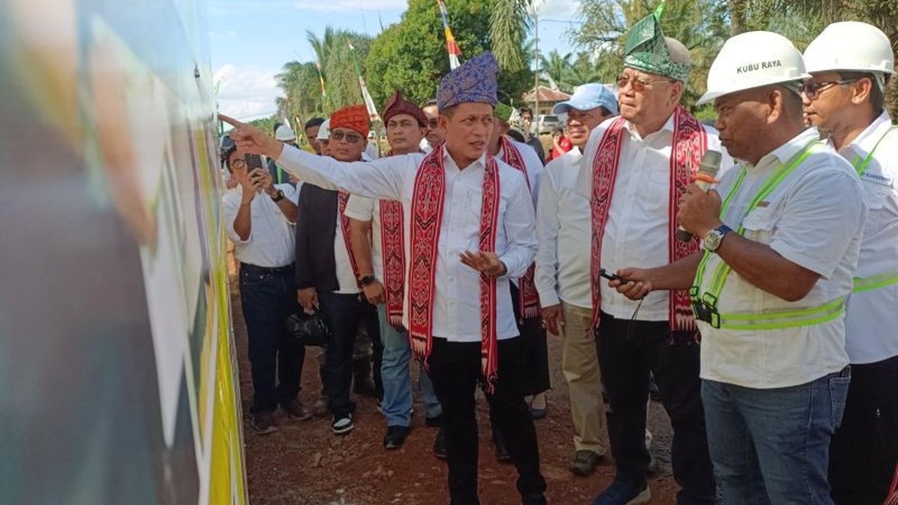 Menteri LHK menyatakan Kalimantan Barat sebagai provinsi dengan jumlah titik api terbanyak kedua di Indonesia setelah Riau, dengan lebih dari 400 hektare lahan terbakar, sebagian besar di luar kawasan hutan.