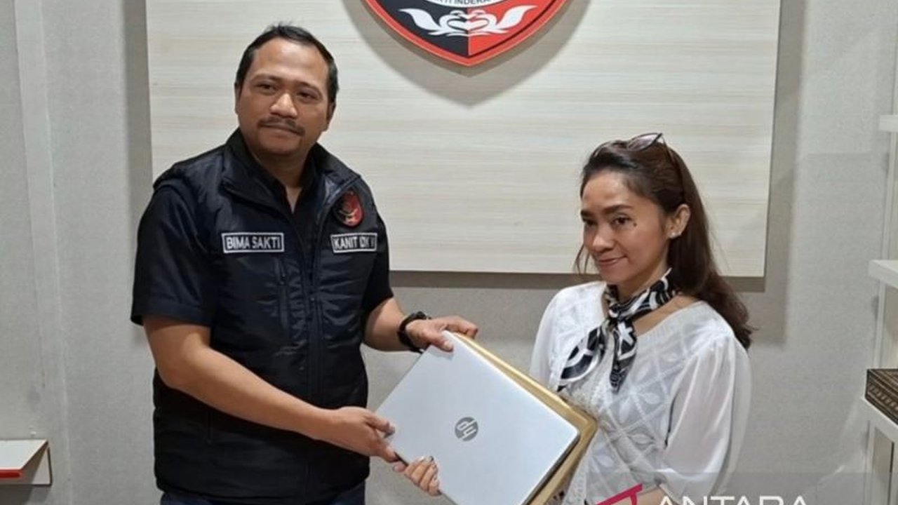 Sebuah kasus pencurian laptop di Transjakarta berakhir damai setelah korban dan pelaku sepakat menyelesaikannya melalui jalur restorative justice, dengan kerugian korban telah dipulihkan.