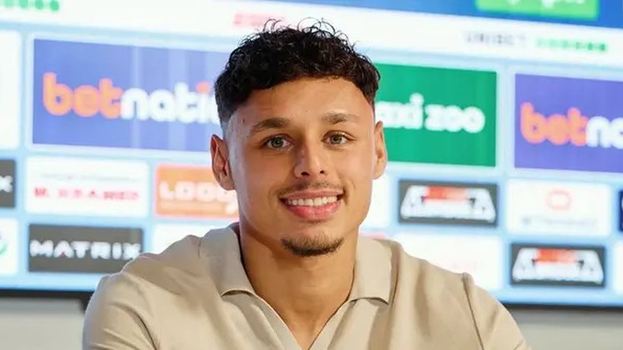 Pemain Go Ahead Eagles keturunan Indonesia, Dean James. (c) Instagram @dean11james