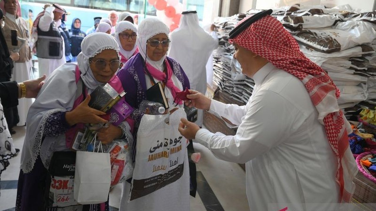 Sebanyak 103.544 jamaah haji Indonesia gelombang pertama telah tiba di Madinah, menandai dimulainya ibadah haji tahun 2025 dan proses pemberangkatan gelombang kedua melalui Jeddah.