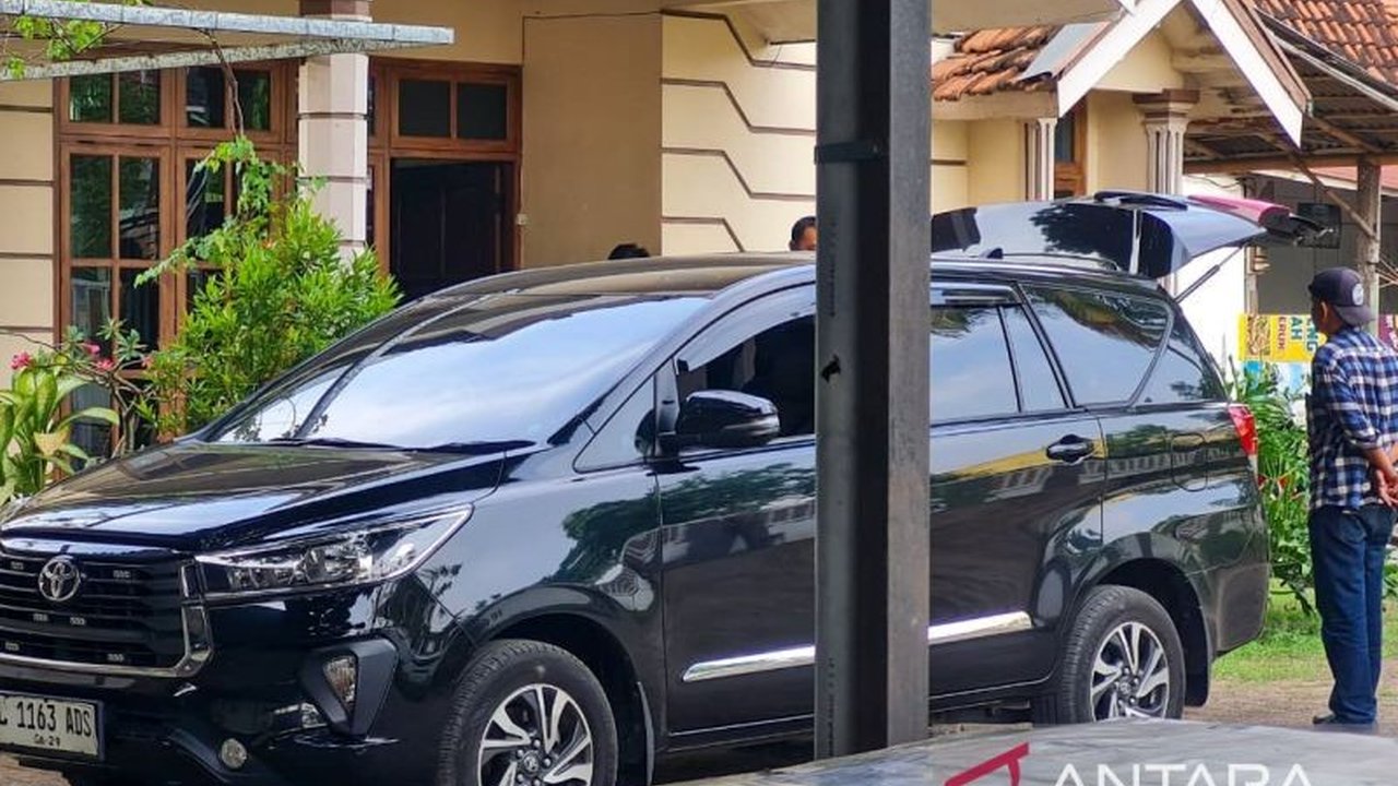 Komisi Pemberantasan Korupsi (KPK) memanggil sejumlah Kelompok Masyarakat (Pokmas) di Situbondo, Jawa Timur, sebagai saksi terkait kasus dugaan korupsi kegiatan wawasan kebangsaan (wasbang) fiktif senilai Rp1,2 miliar yang melibatkan anggota DPRD Jatim.