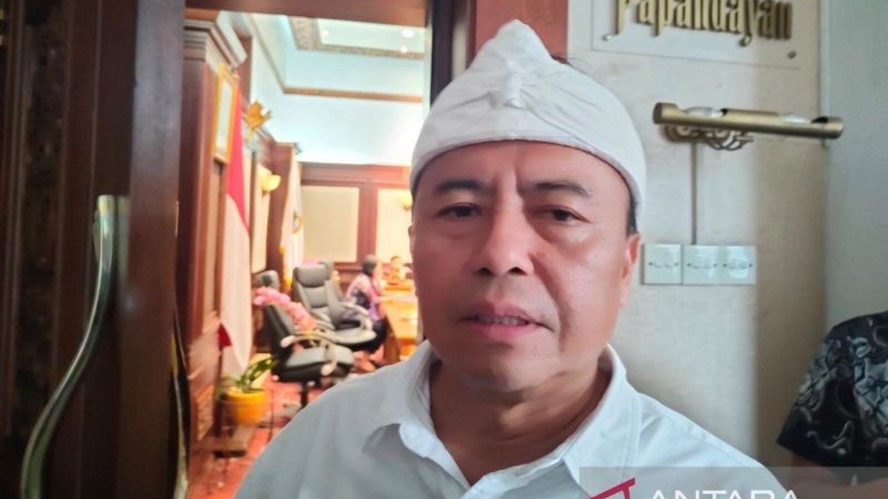 Sekda Jabar memastikan perpindahan sementara siswa SLBN A Padjajaran selama renovasi ruang kelas untuk integrasi Sekolah Rakyat di Sentra Wyata Guna, proses belajar tetap berjalan lancar.