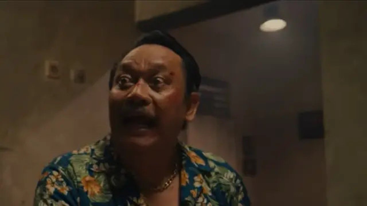 Komika Arief Didu sudah sering berakting. Di film Gundik karya sutradara Anggy Umbara, ia sebagai Reza, anggota perampok yang menyatroni rumah Nyai. (Foto: Dok. Umbara Brothers Film)