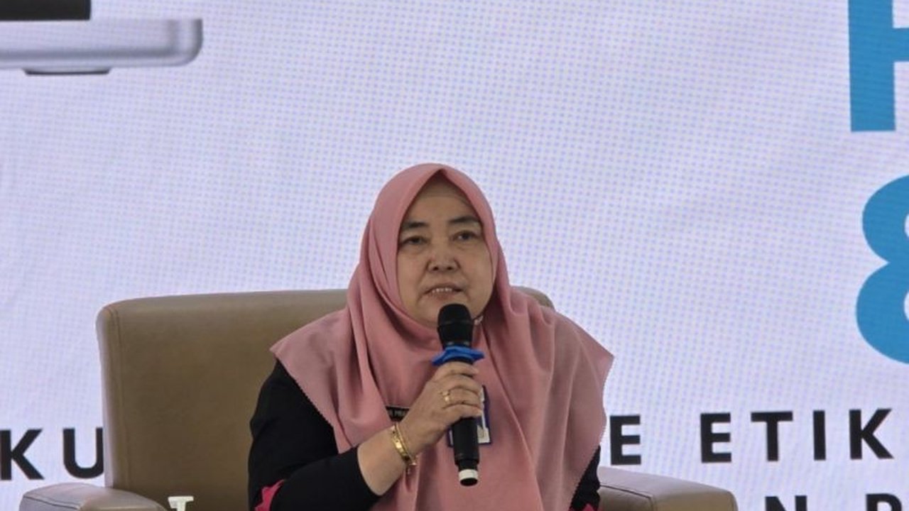 Pemerintah Provinsi Kalimantan Timur resmi berlakukan Pergub Nomor 8 Tahun 2025 tentang Kode Etik Pelayanan Publik untuk tingkatkan kualitas pelayanan dan evaluasi kinerja.