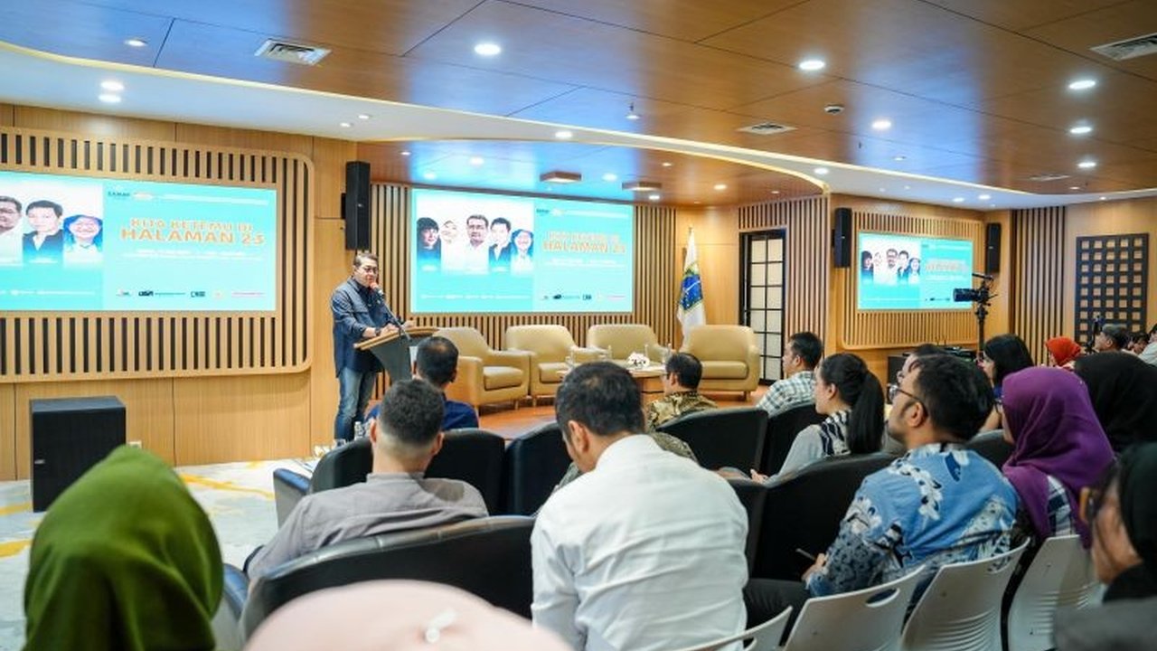 Menteri Ekonomi Kreatif RI, Teuku Riefky, menekankan pentingnya literasi sebagai kunci kreativitas dalam membangun Indonesia Emas 2045, seperti yang diutarakannya dalam perayaan Hari Buku Nasional ke-23.