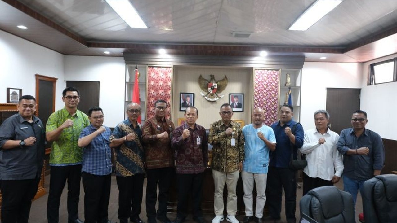 Kemenkumham Kepulauan Bangka Belitung telah mensosialisasikan Koperasi Desa Merah Putih di 101 desa dan menargetkan 393 desa pada 2025 untuk mendorong pertumbuhan ekonomi masyarakat.