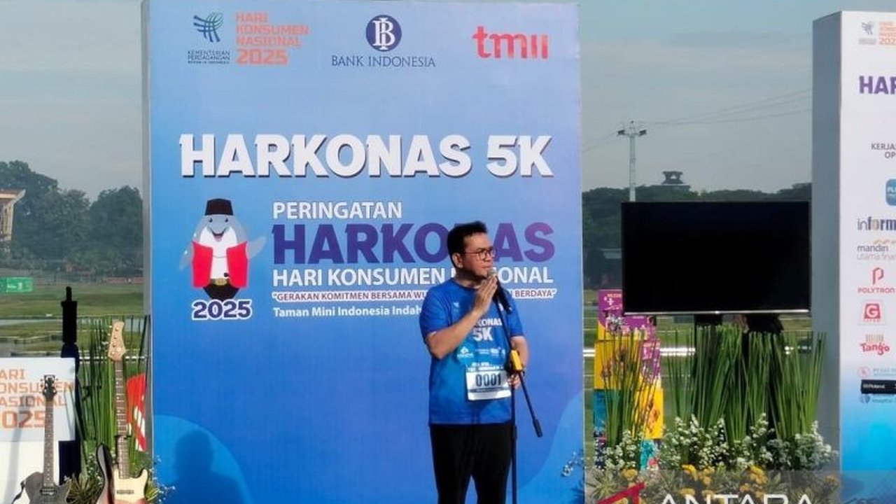 Menteri Perdagangan (Mendag) Budi Santoso menyatakan revisi Permendag Nomor 8 Tahun 2024 tentang impor telah mencapai 90 persen dan akan rampung pekan depan, dengan fokus melindungi industri dalam negeri.