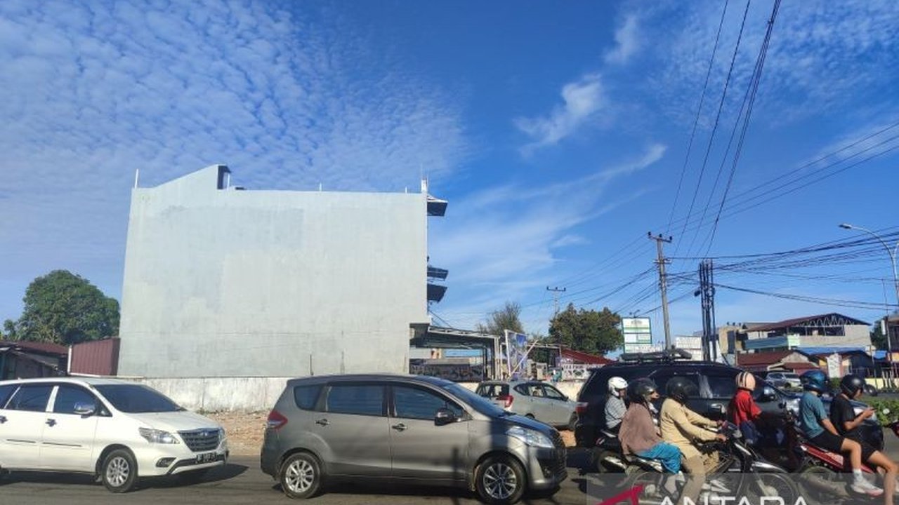 BMKG Bengkulu ungkap suhu panas ekstrem disebabkan penguapan tinggi akibat paparan sinar matahari langsung, imbau masyarakat waspada dan siaga potensi bencana hidrometeorologi.