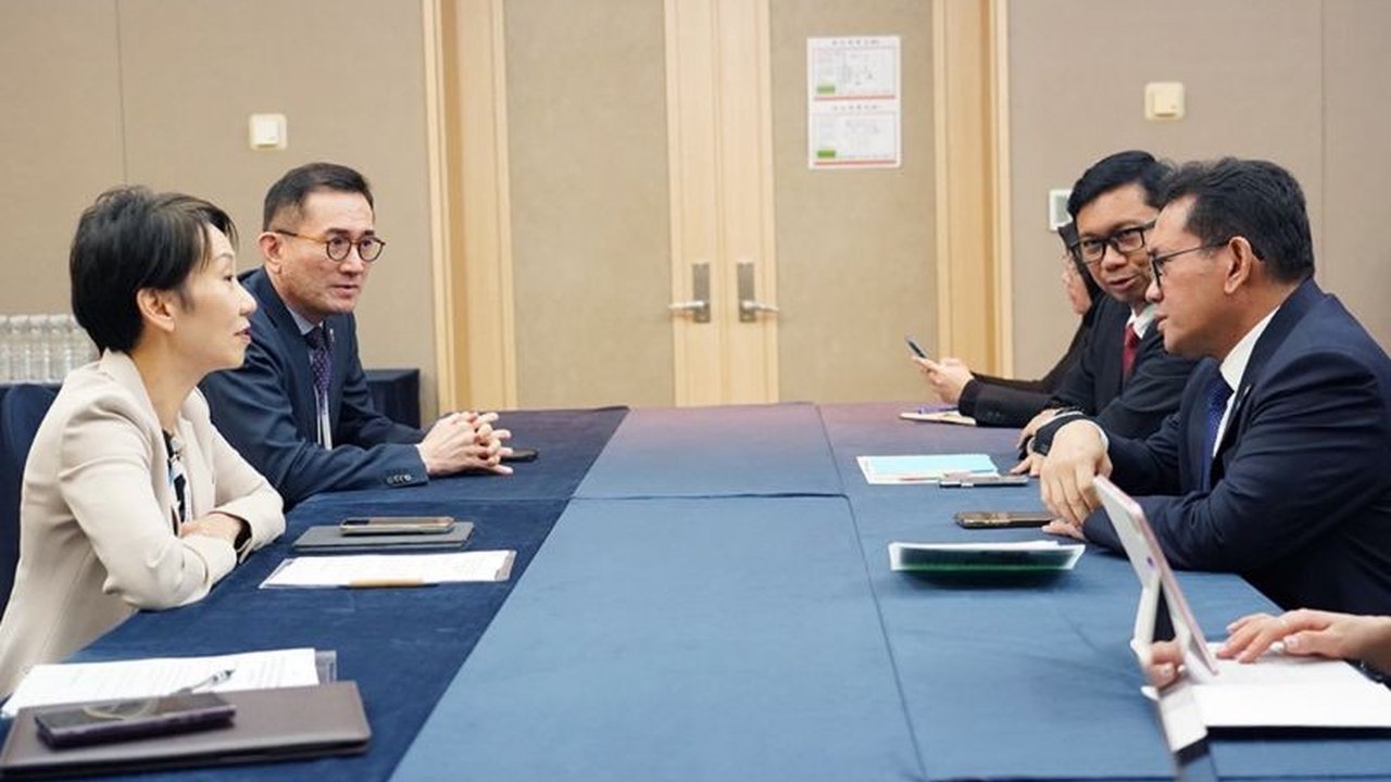 Indonesia resmi mendukung rencana forum dialog antarmenteri perdagangan tahunan dengan Singapura pada 2025 untuk memperkuat kerja sama ekonomi dan perdagangan bilateral.