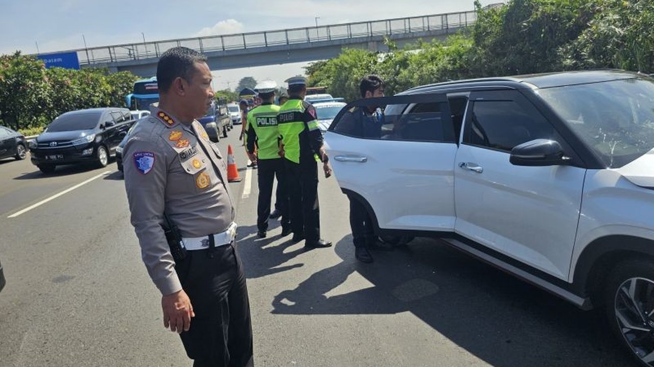Kecelakaan Dua Mobil di Tol Jagorawi, Dua Orang Luka Ringan