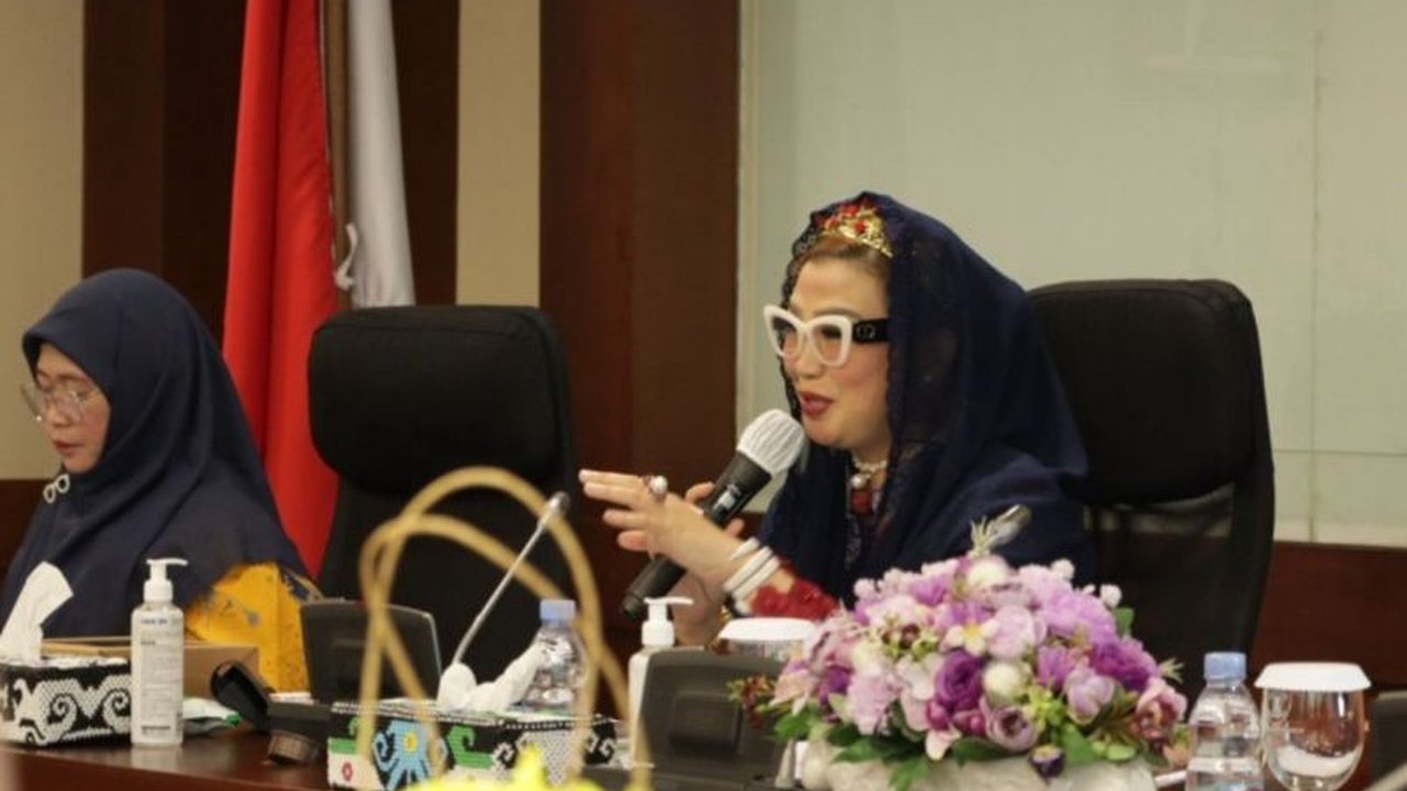 Pemerintah Provinsi Kalimantan Timur (Kaltim) tengah mempersiapkan pelaksanaan Hari Kesatuan Gerak (HKG) PKK Tahun 2025 dan Hari Ulang Tahun (HUT) ke-45 Dewan Kerajinan Nasional (Dekranas) yang akan dihadiri lebih dari 2000 tamu dari seluruh Indonesia.