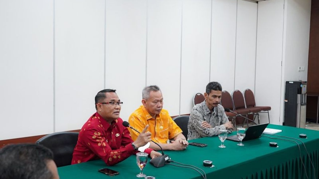 Pemerintah Kabupaten Sigi meminta Bappenas membantu pengembangan sektor pertanian, perikanan, dan peternakan, serta mengatasi kendala infrastruktur dan regulasi.