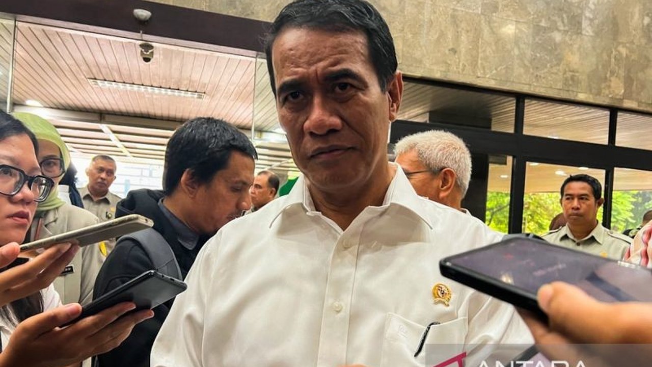 Menteri Pertanian mengusulkan pengendalian impor singkong dan turunannya untuk melindungi petani lokal dan mendorong produksi dalam negeri yang berdaya saing.