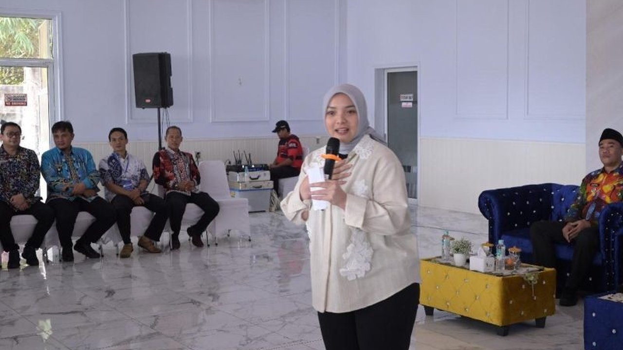 Anggota DPR RI Rahmawati Herdian menjelaskan Program Makan Bergizi Gratis (MBG) menargetkan peserta didik, ibu hamil, ibu menyusui, dan balita untuk mengurangi angka gizi buruk dan stunting di Bandarlampung.