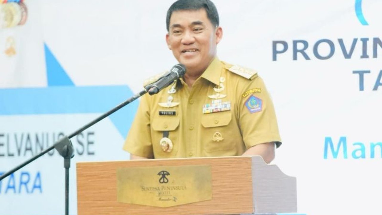 Pemerintah Sulawesi Utara (Sulut) mewajibkan pengelolaan pertambangan rakyat memiliki koperasi berbadan hukum untuk melindungi penambang dan memastikan pengelolaan yang legal dan berkelanjutan.