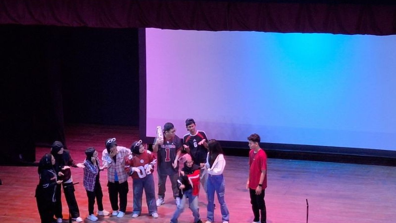 Mantan atlet bulu tangkis Greysia Poli merasa tersentuh menyaksikan pertunjukan teater See The Unseen yang menampilkan anak-anak penyandang disabilitas, menginspirasi semangat pantang menyerah.