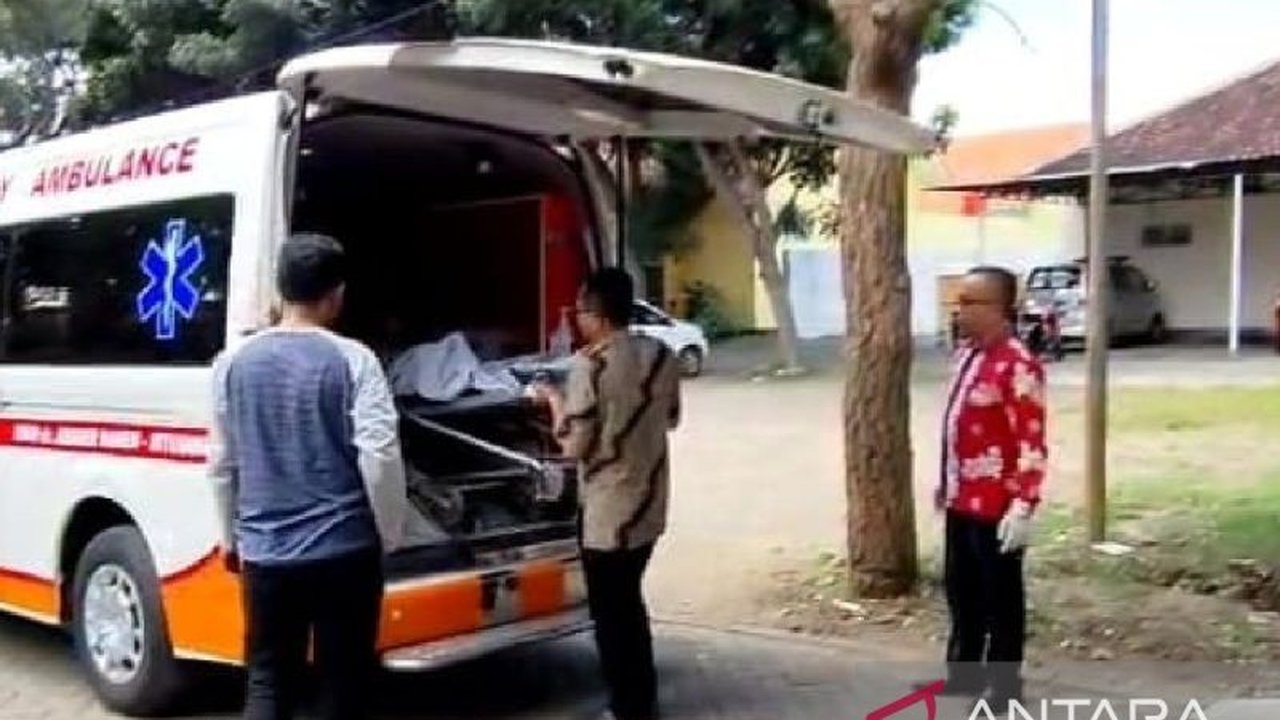 Korban penganiayaan anak berusia 10 tahun di Situbondo dirujuk ke RSUD dr. Soebandi Jember untuk penanganan luka bakar lebih optimal.