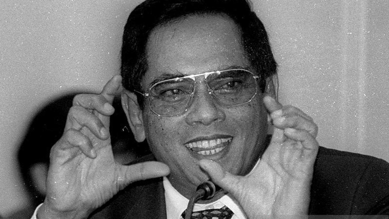 KONI memberikan Lifetime Achievement Award kepada mendiang Wismoyo Arismunandar atas dedikasinya dalam memajukan olahraga Indonesia.