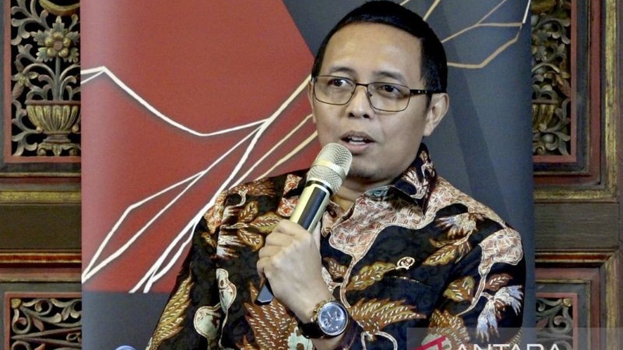 Presiden Prabowo fokus bekerja mewujudkan janji kampanye dan mengajak semua pihak mendukung program pemerintah, tak ingin membahas periode kedua.