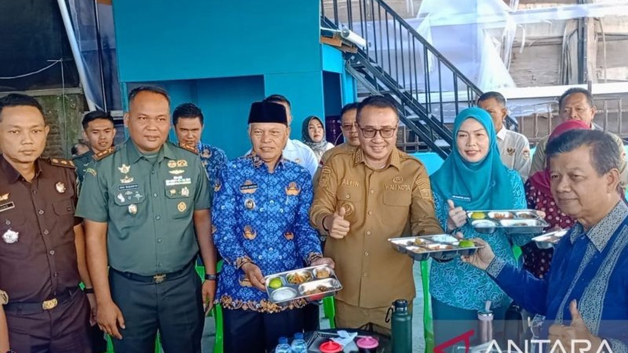 Kodim 0417/Kerinci luncurkan program Makan Bergizi Gratis (MBG) sebagai wujud kepedulian TNI untuk kesehatan dan gizi masyarakat, khususnya anak-anak.