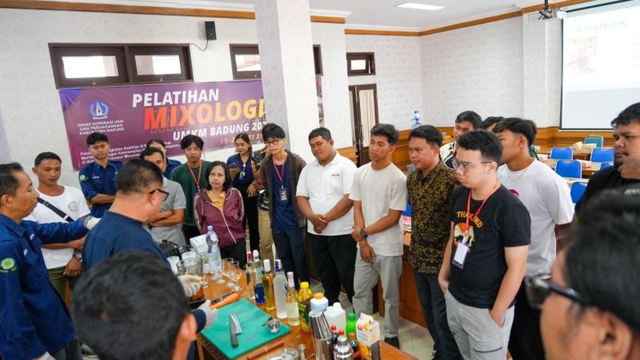 Pemkab Badung Gelar Pelatihan Mixologi untuk Bekali Calon Pengusaha Hadapi Persaingan di Industri Pariwisata