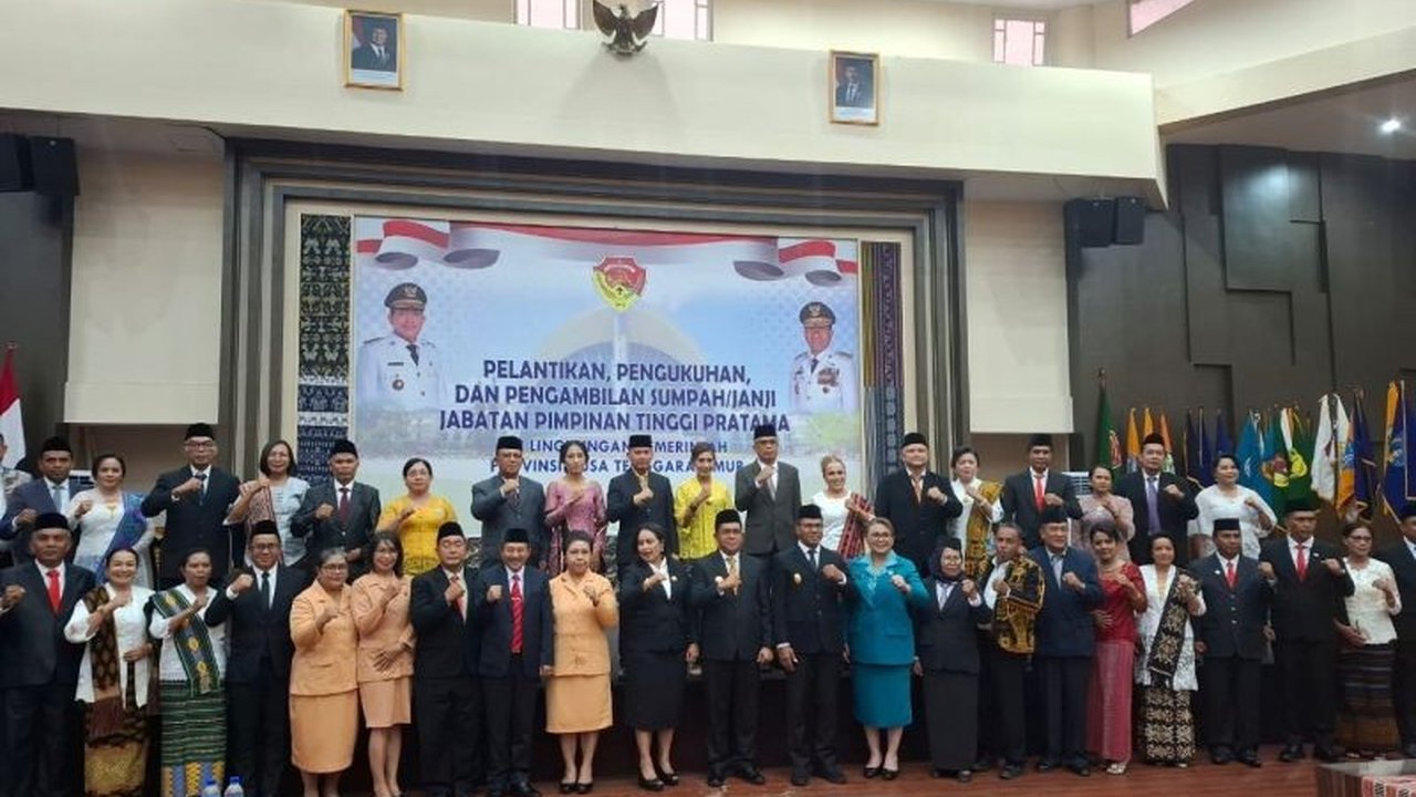 Gubernur NTT, Melkiades Laka Lena, melantik 15 pejabat eselon II sebagai upaya meningkatkan pelayanan publik dan mengatasi tantangan pembangunan daerah.