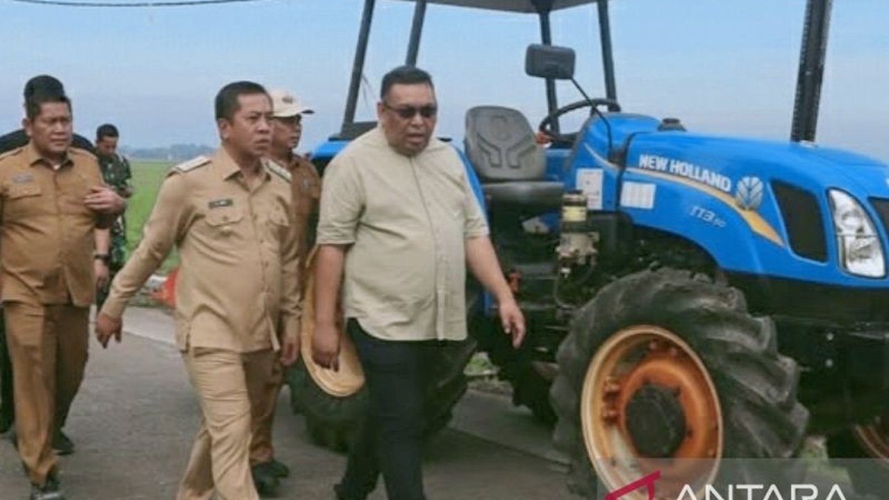 Kementan Pacu Percepatan Tanam Padi di Karawang Demi Ketahanan Pangan Nasional