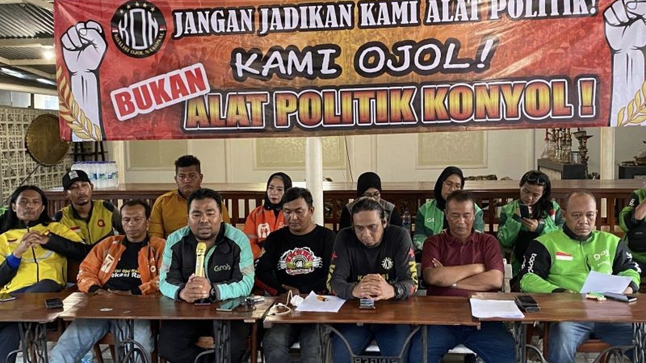 Koalisi Ojol Nasional menolak ikut aksi demonstrasi 20 Mei karena khawatir aksi tersebut ditunggangi kepentingan politik pihak tertentu.
