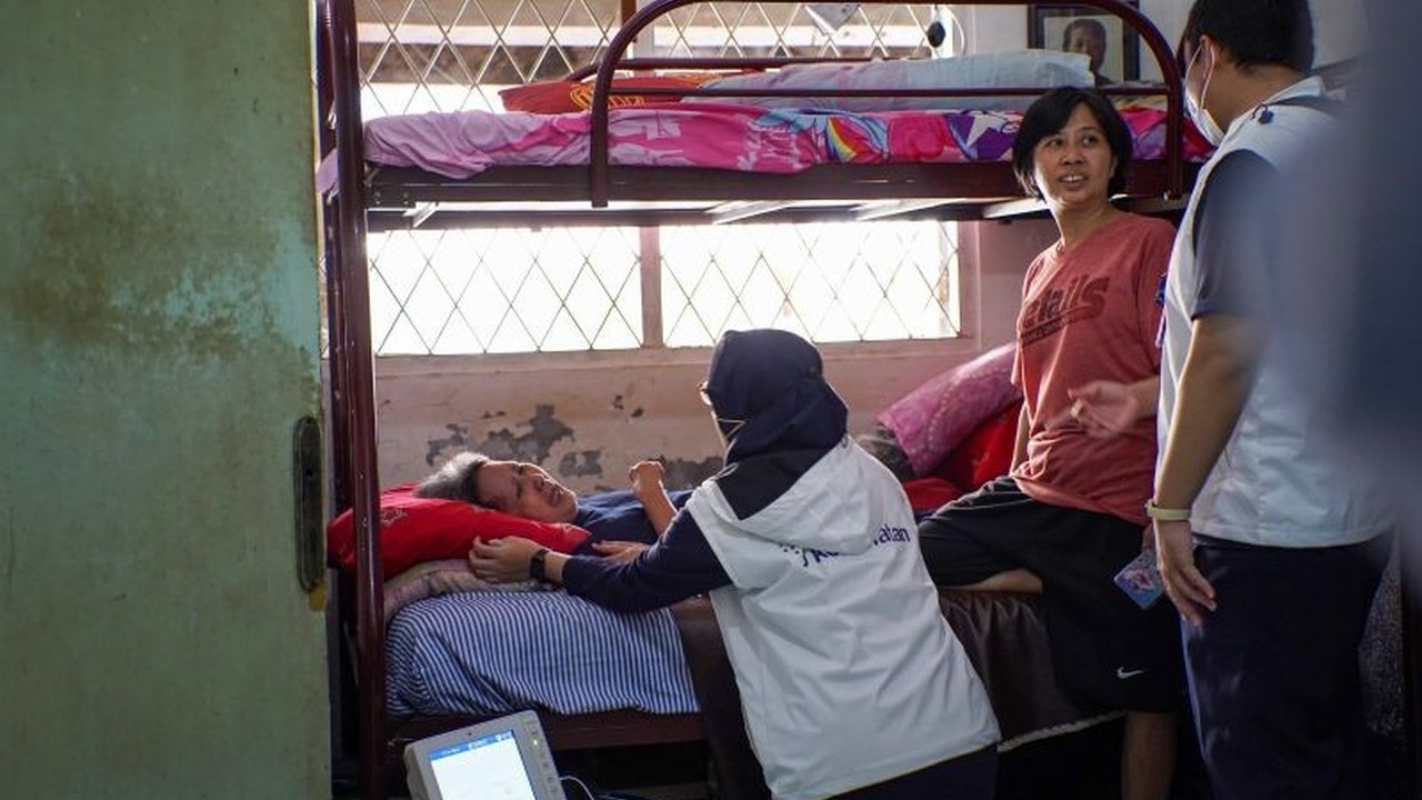 Pemprov DKI Jakarta mencatat 88 kelurahan telah memiliki 'Pasukan Putih' untuk memberikan layanan kesehatan langsung ke rumah warga.