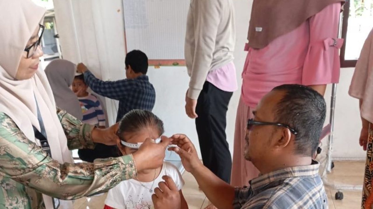 Dinas Kesehatan Aceh Besar mencatat penurunan prevalensi stunting menjadi 16,7 persen berkat intervensi gencar dan gerakan timbang serentak.