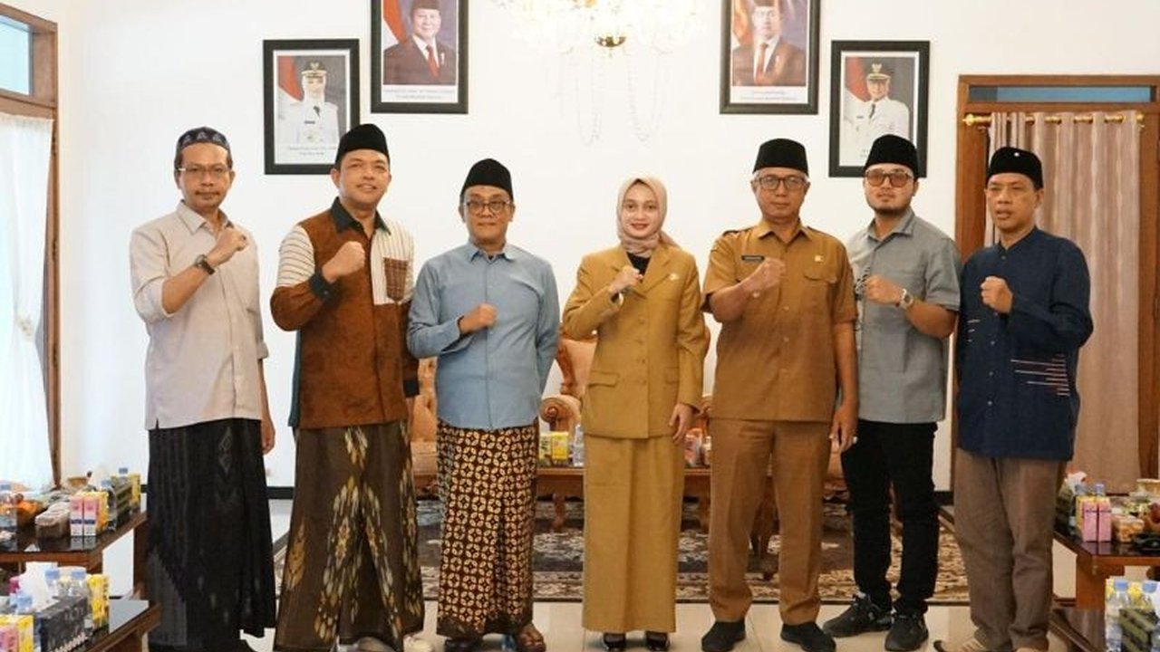 Pemkot Kediri mendukung Gerakan Nasional Ayo Mondok, inisiatif para kiai untuk memajukan pendidikan dan pesantren di Indonesia.