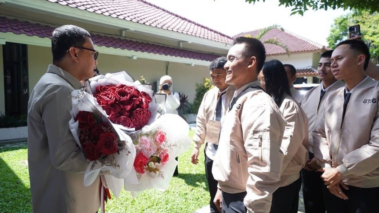 Menteri P2MI Ajak Pekerja Migran Bijak Kelola Gaji Demi Masa Depan Gemilang