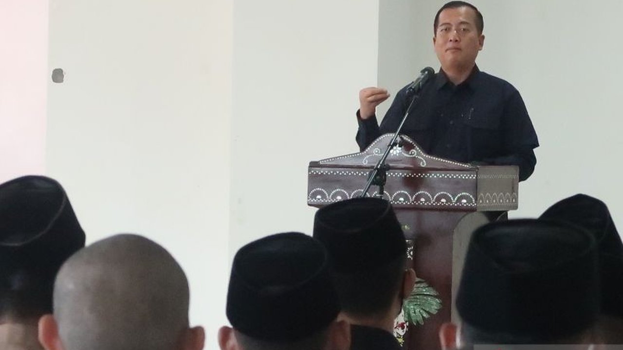 Pemprov NTB menawarkan subsidi bunga pinjaman bagi peserta magang kerja ke luar negeri, meringankan beban modal keberangkatan.