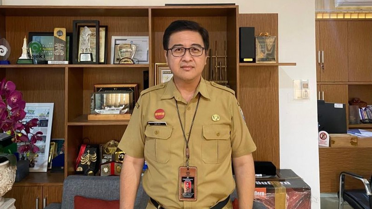 Disbudpar Kota Bandung memastikan Sentra Wyata Guna bukan cagar budaya. Renovasi dilakukan demi keselamatan siswa SLB dengan relokasi sementara.