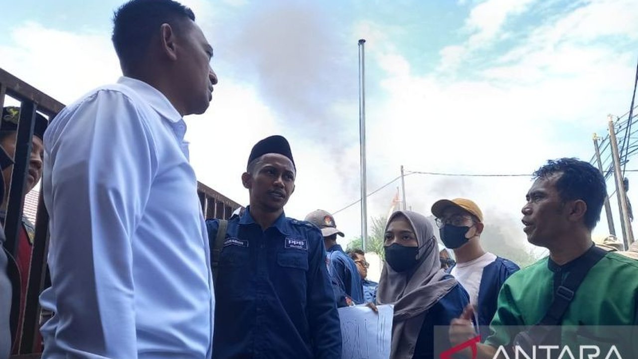 KPU Sigi berjanji mempercepat pembayaran honor PPS sebesar Rp1,2 miliar di 173 desa setelah menerima tuntutan dari massa aksi.