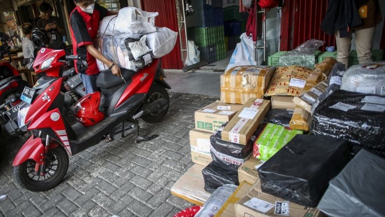 Asperindo mengimbau anggota prioritaskan kualitas layanan di tengah persaingan industri jasa pengiriman dan promosi 'free ongkir' marketplace.