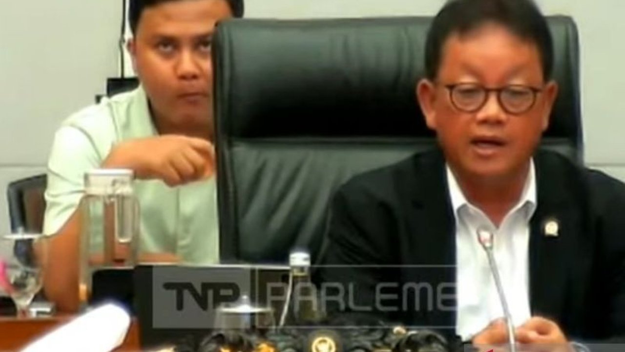 Komisi XII DPR RI menyoroti dominasi batu bara dalam bauran energi nasional yang berdampak negatif pada kualitas udara dan mendesak transisi energi.