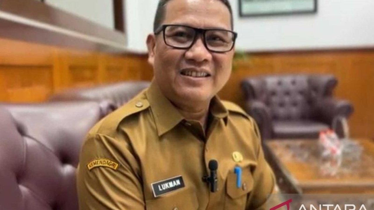 DPRD Banten mendesak Pemprov Banten segera menerbitkan Pergub Sekolah Gratis untuk memberikan kepastian hukum bagi masyarakat dan sekolah.