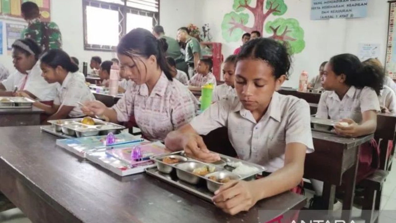 PP Aisyiyah siap mendukung pendanaan program Makan Bergizi Gratis (MBG) jika anggaran pemerintah tidak mencukupi demi kelancaran uji coba.