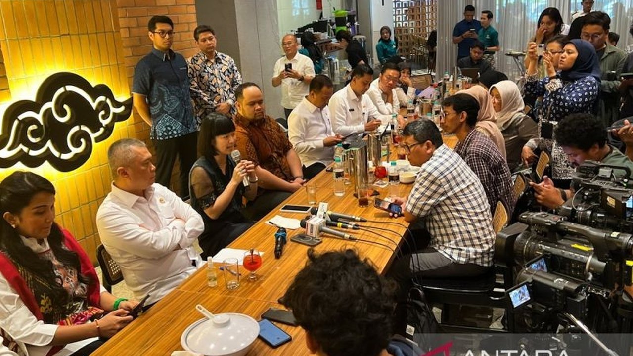 Aplikator memastikan layanan tetap beroperasi normal saat demo ojol 20 Mei 2025, imbau pengguna antisipasi keterlambatan.