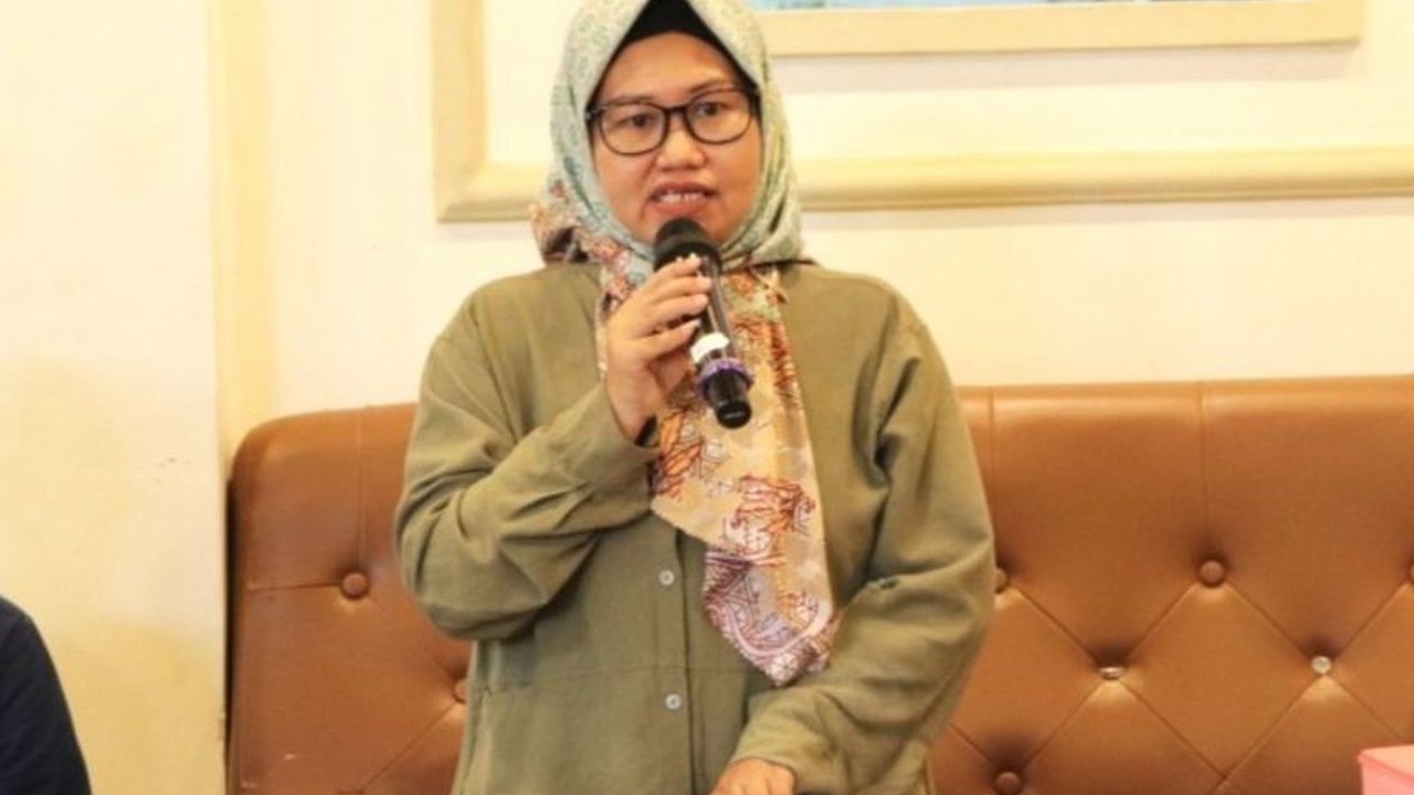 Bawaslu Palopo mengimbau paslon Pilkada untuk menertibkan APK jelang masa tenang Pilkada 2024 demi menjaga suasana kondusif.