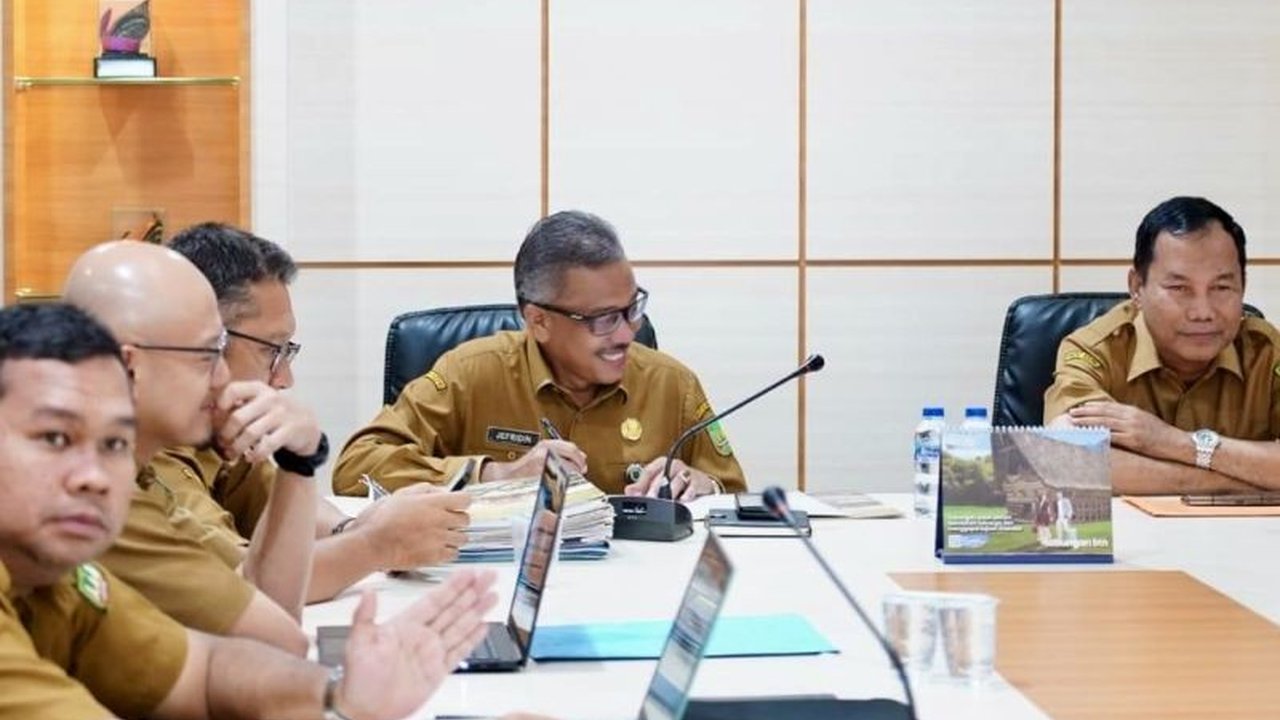 Pemkot Batam bentuk Satgas Percepatan Koperasi Kelurahan Merah Putih. Tujuannya mendekatkan akses komoditas harian kepada masyarakat Batam.