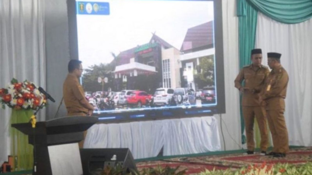 RSUD H Badaruddin Kasim Tabalong terapkan Smart Hospital, integrasikan SIMRS dengan Satu Sehat dan BPJS untuk pelayanan kesehatan yang lebih baik.